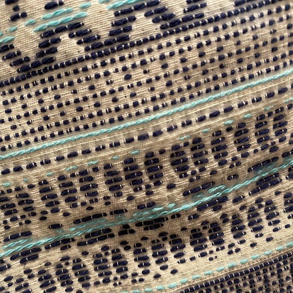 The Limited Chino White and Blue Textured Shorts Size 10 - Picture 3 of 8